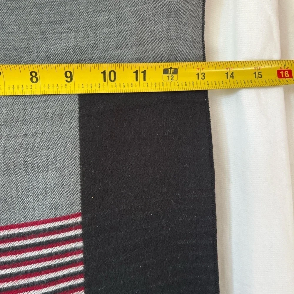 Pashmina & Silk Blend Geometrical Scarf Black/Gray/Red 64